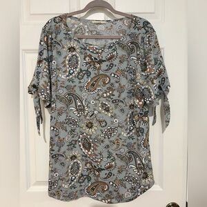 Short Sleeve Paisley Blouse with Tie Accents